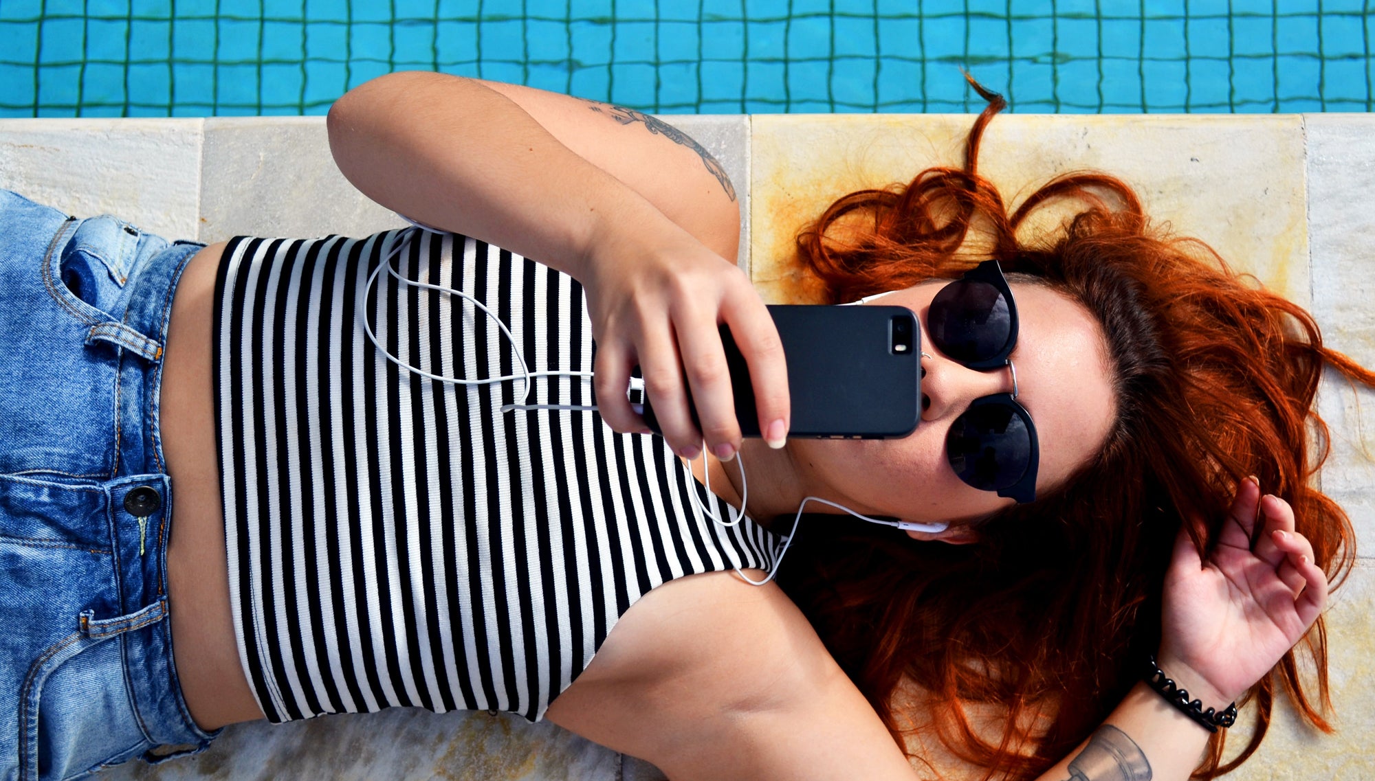 10 Fun Ways to Stay Connected to Your Friends and Teammates While Social Distancing (That Aren’t Just Skype)